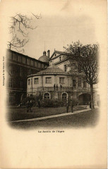 Paris Le Jardin de l'Agro à Paris