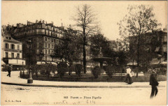 Place Pigalle à Paris 18e