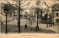 Carte postale ancienne Montmartre - La place Ravignan
                                                                     à Paris 18e
                                