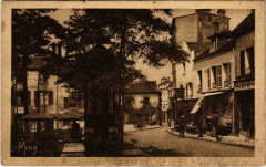Carte postale ancienne La Place du Tertre
                                                                     à Paris 18e
                                