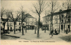 Carte postale ancienne La Place du Tertre à Montmartre
                                                                     à Paris 18e
                                