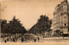 Carte postale ancienne Le Boulevard Berthier
                                                                     à Paris 17e
                                