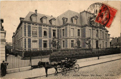Carte postale ancienne L'Institut Pasteur, Rue Dutot
                                                                     à Paris 15e
                                