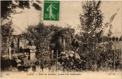 Paris 7e Hotel des Invalides. Jardin d'un Pensionnaire Nd Phot -
																					75007 Paris 7e
																			