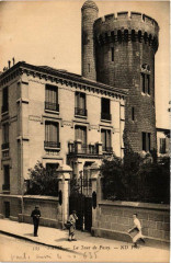 Carte postale ancienne La Tour de Passy
                                                                     à Paris 16e
                                