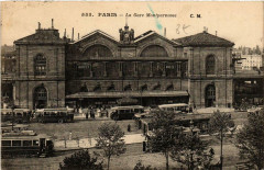 Carte postale ancienne La Gare Montparnasse
                                                                     à Paris 6e
                                