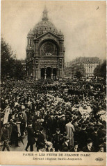 Carte postale ancienne Paris Les Fetes de Jeanne d'Arc. devant l'Eglise Saint-Augustin
                                                                     à Paris
                                