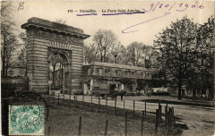 Versailles - La Porte Saint-Antoine à Versailles