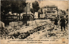 Le Pont de Charenton éventré par une explosion - 25 Juillet 1912