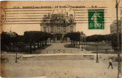 Nogent-sur-Marne - La Mairie et les Jardins à Nogent-sur-Marne