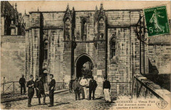 Vincennes Vieux-Fort Porte Est à Vincennes