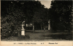 Paris 8e - Le Parc Monceau à Paris 8e