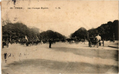 Paris 8e - Les Champs-Elysées à Paris 8e