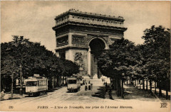 Carte postale ancienne L'Arc de Triomphe, vue prise de l'Avenue Marceau
                                                                     à Paris 16e
                                