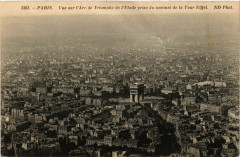 Carte postale ancienne Vue sur l'Arc de Triomphe de l'Etoile prise du sommet de la Tour Eiffel
                                                                     à Paris 7e
                                