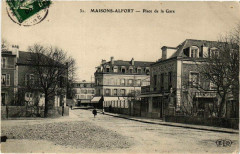 Maisons-Alfort Place de la Gare à Maisons-Alfort