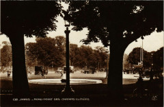 Paris 8e - Rond Point des Champs Elysées à Paris 8e