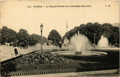 Paris 8e - Le Rond-Point des Champs-Elysées à Paris 8e