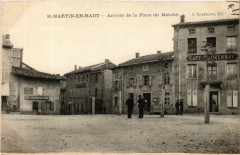 Saint-Martin-en-Haut - Arrives de la Place du Marché à Saint-Martin-en-Haut