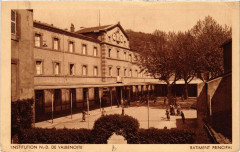 Institution N.-D. De Valbenoite Batiment Principal -
													42 Loire
												