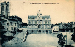 Saint-Galmier Place de l'Hotel de Ville à Saint-Galmier