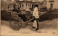 Lyon - Les Pouss-Pouss a l'Expo à Lyon