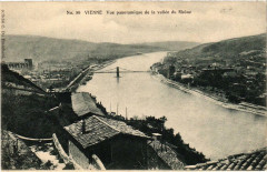 Vienne - Vue panoramique de la Vallée du Rhone à Vienne