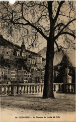 Grenoble - La Terrasse du Jardin de Ville à Grenoble