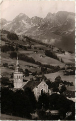 Le Grand-Bornard - L'Eglise et la Chaine des Arayis