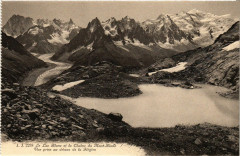 Le Lac Blanc et la Chaine du Mont-Blanc