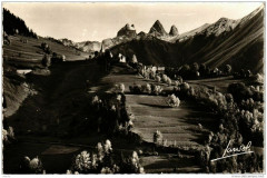 La Vallée des Arves Montrond et les Aiguilles d'Arves