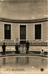 Aix-les-Bains - intérieur de l'Etabl. Piscine à Aix-les-Bains
