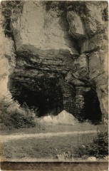 Grottes des Echelles - Entrée de la grotte superieure