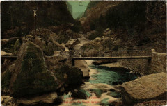 Calvaire de Saint-Arnoux