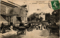 Dinard - Sortie du grand Casino -
																					35800 Dinard
																			