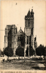 Cathédrale de Dol - La Facade