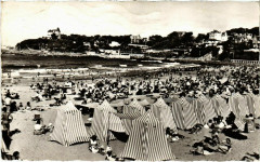 Dinard- La Grande Plage France à Dinard