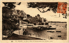 Dinard- Le Bric a Brac et embarcadere des Vedettes Vertes France à Dinard