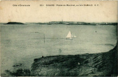 Dinard- Pointe du Moulinet ,au loinSaint-Malo France à Dinard