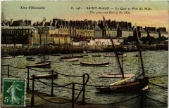 Cote d'Emeraude - Saint-Malo - Le Quai et Port du Mole à Saint-Malo