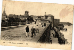Saint-Malo-Le Sillon à Saint-Malo