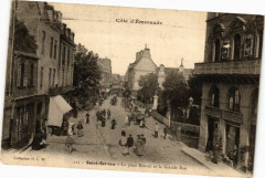 Cote d'emeraude - Saint-Servan - La place Bouvet et la Grande Rue