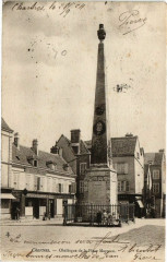 Chartres-Obélisque de la Place Marceau à Chartres