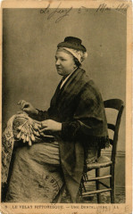 Velay - Une Dentelliere - Folklore