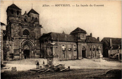 Souvigny La facade du Couvent à Souvigny