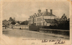 Aillant-sur-Tholon - La Maison d'Ecole -
													89 Yonne
												