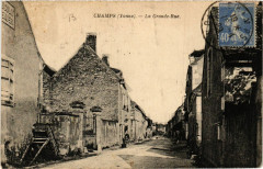 Champs - La Grande Rue