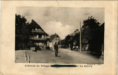 L'Entrée du Village - La Mairie