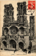 Façade de la Cathédrale à Laon