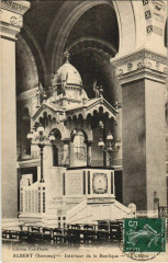 Albert Intérieur de la Basilique à Albert